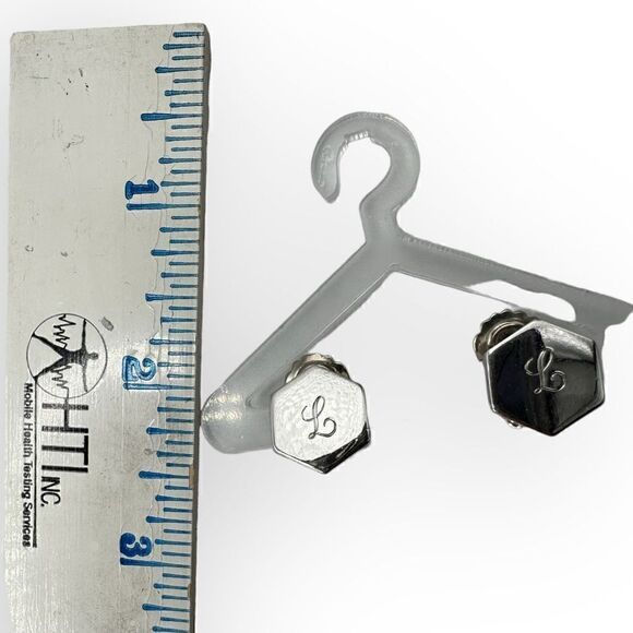 CORO silver toned hexagon shaped clip on earrings with the letter L - Picture 9 of 9
